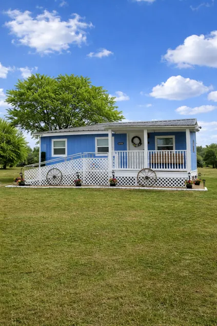 Country Meadows Cottage - Image 1