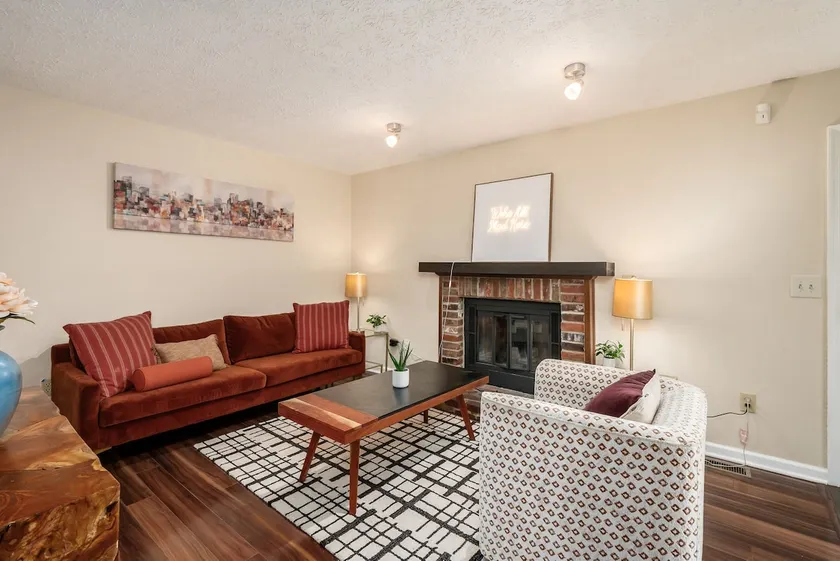 Zoo Getaway | 3BR Home w/ Yard Games & Comfort - Image 1