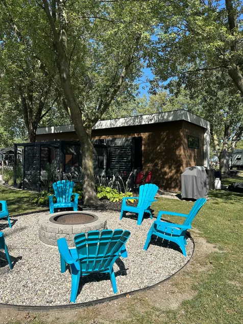 ! Lake St. Clair Golf Resort Getaway ! - Image 1