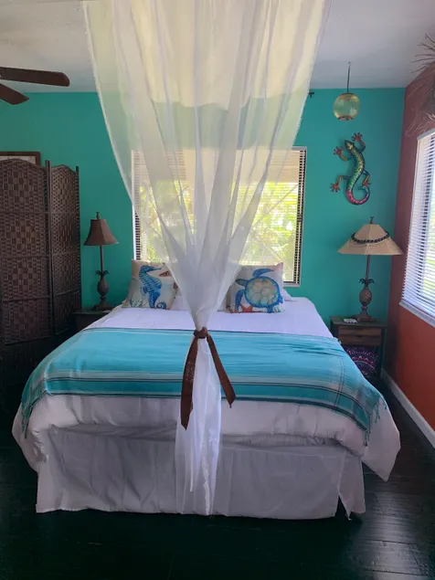 Cozy Hawaiian studio just minutes to the beach and town.  No minimum stay - Image 1