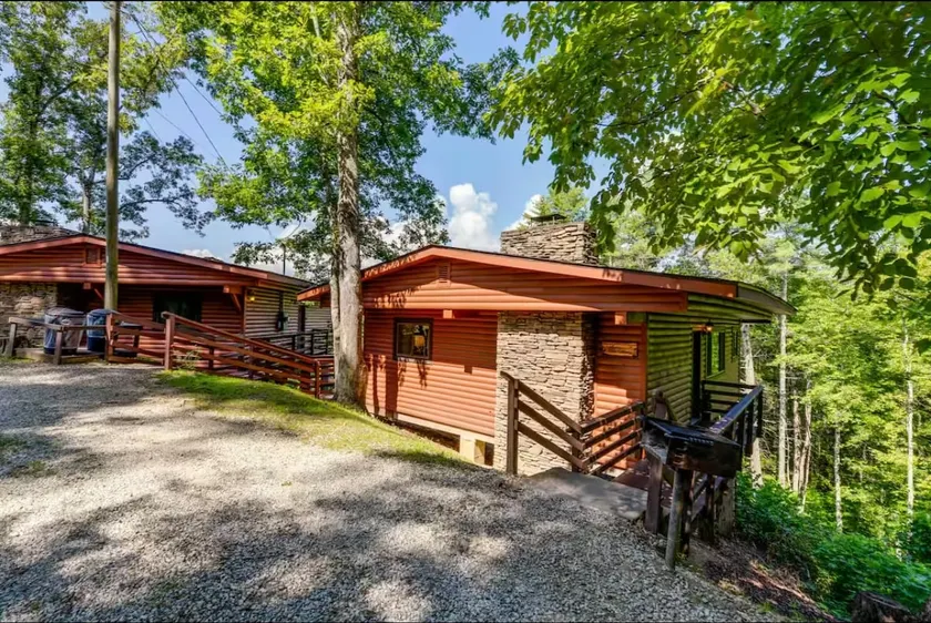 Mountain Bliss Getaway Cabin 53 - Image 1