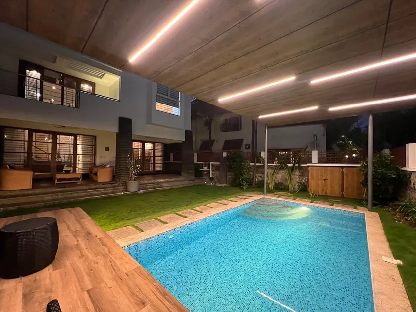 Private Villa On The Beach - Image 1
