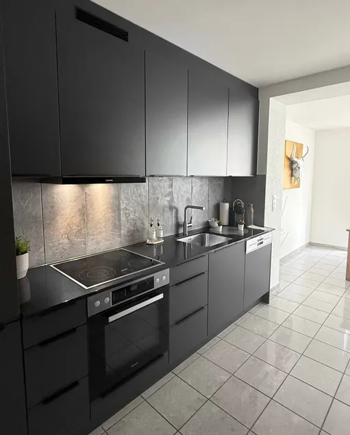 BASELiving apartment with PRIVATE GARDEN - Image 1