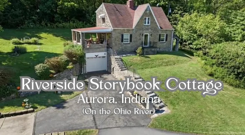 Riverfront Peace - Storybook Charm, Sleeps 8-10 - Image 1