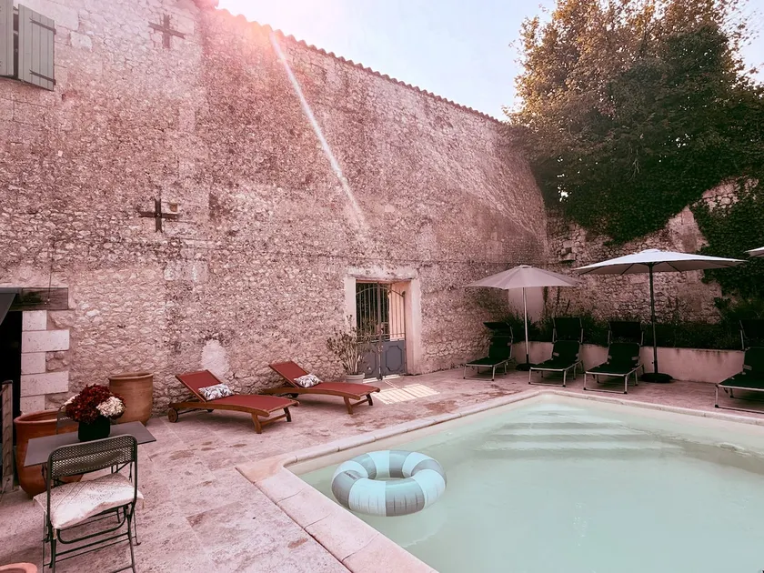 Le Patio Bleu - Image 1