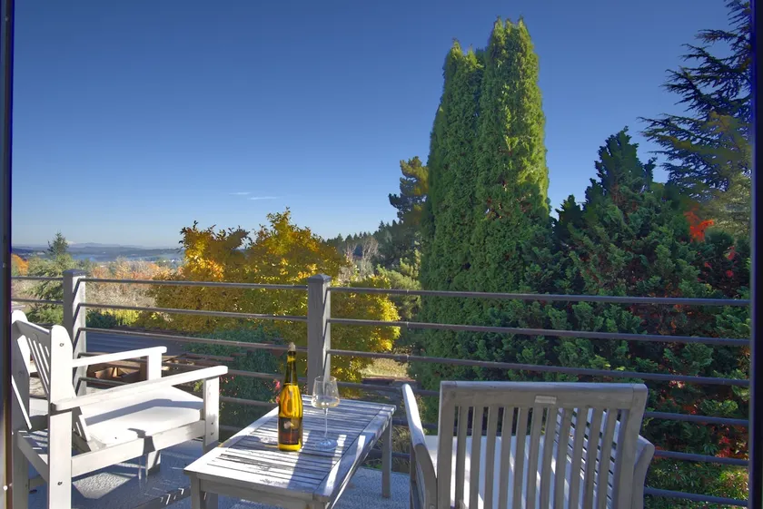 Boutique Winery Retreat in Willamette Valley - Image 1