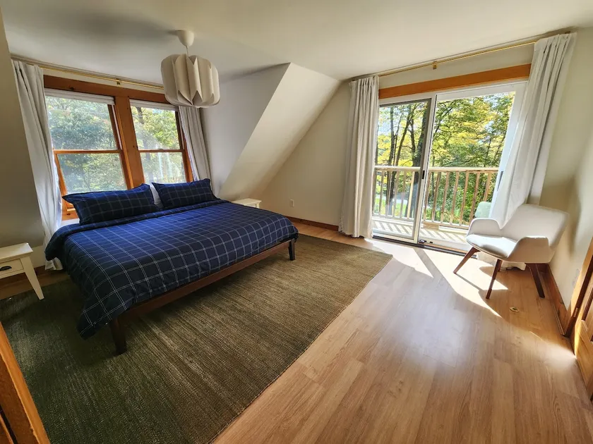 Jay Peak Mountain Chalet! Secluded, pool, snowsports - Image 1