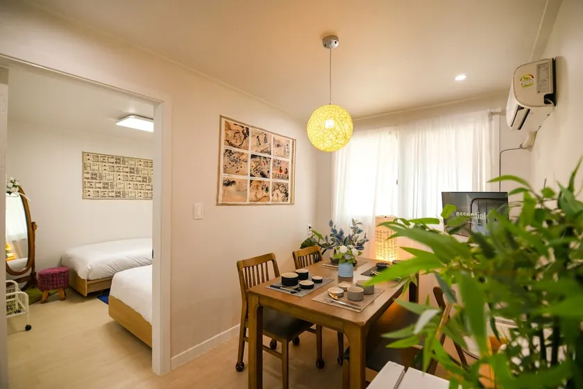 New 20% discount/Gimpo Airport/Railway Station 8 minutes/Olimo Modeling/Hongdae North Village Myeongdong Itaewon/Parking/Long Stay 20% discount - Image 1