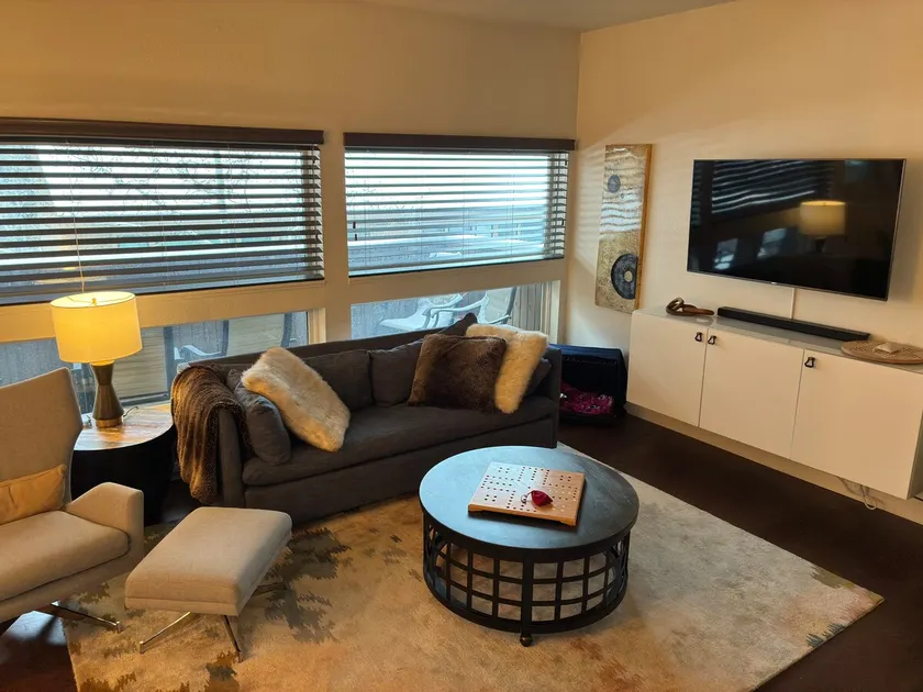 East Vail Escape - Mountain Views & Shared Hot Tub - Image 1