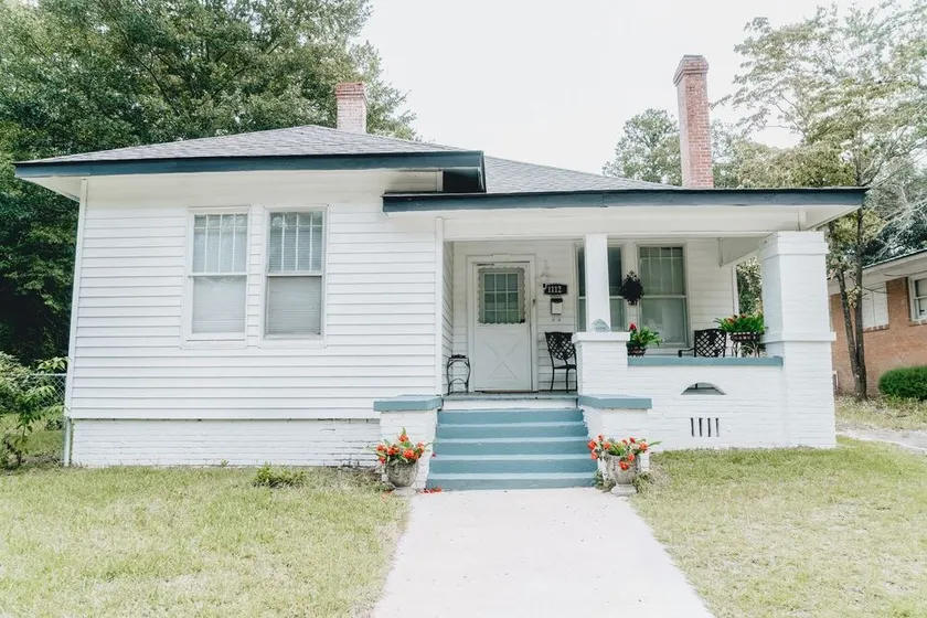 Orangeburg Oasis – Your Warm Welcome Awaits - Image 1