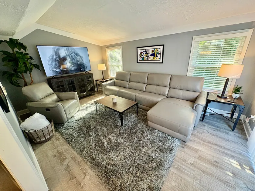 Nottingham / Perry Hall. 4 bedroom / 2 King beds! - Image 1