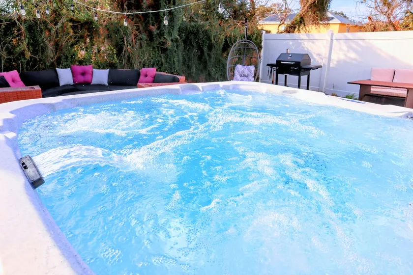 New Hot Tub Tranquil Home Orlando 20 min Universal - Image 1