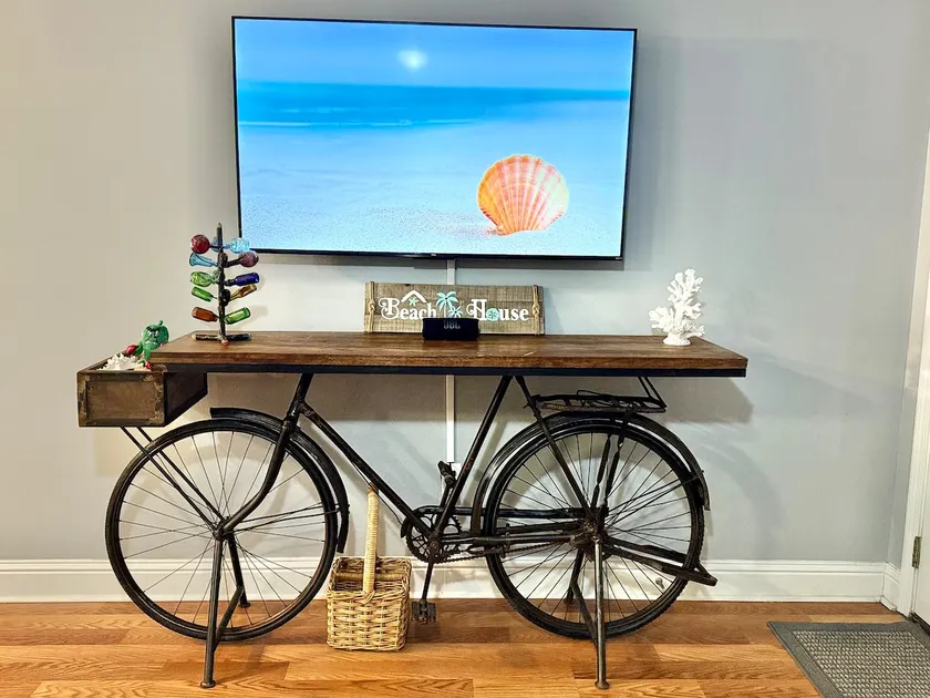 Recently Updated Trendy Biloxi Beach Condo - Image 1