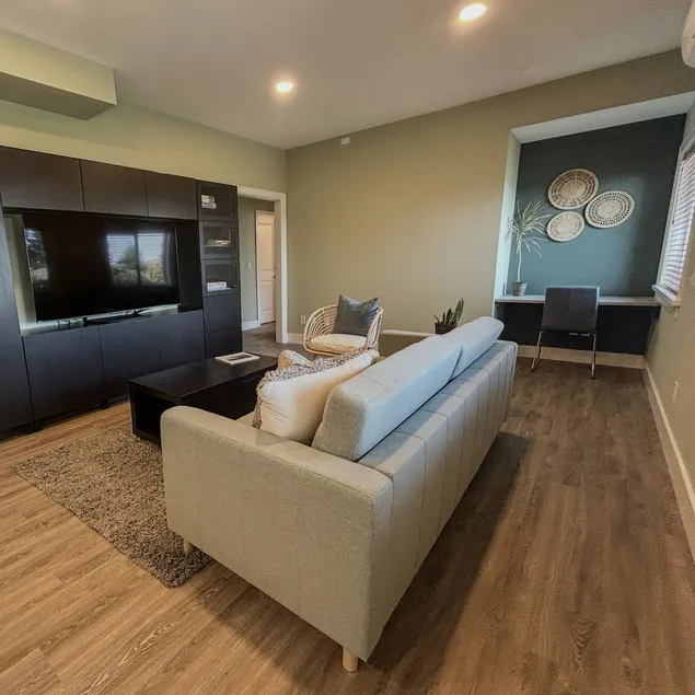 Boho Vista Retreat-Modern 1BR Hilltop Suite for 4 - Image 1