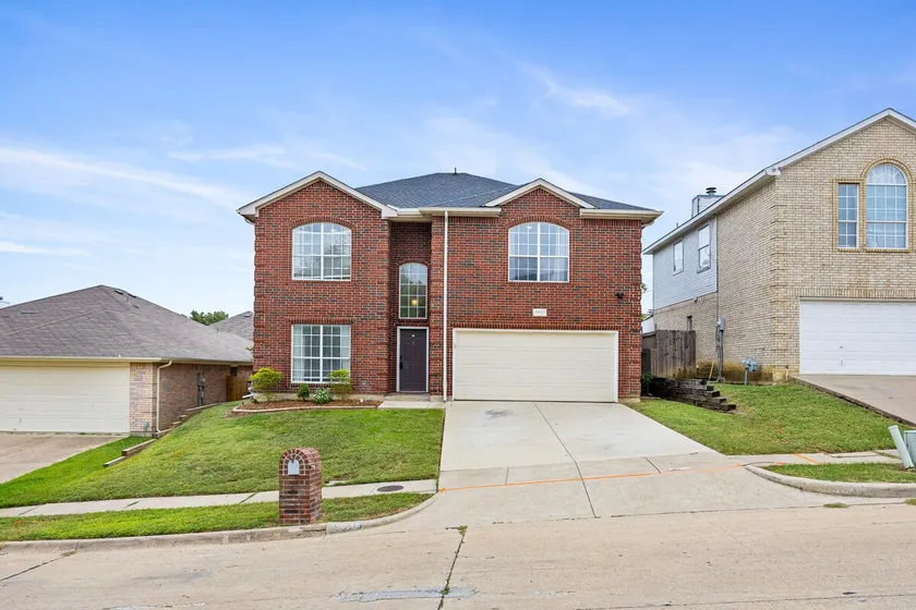 Spacious Dallas TX 4BR Family Escape w/ Peloton! - Image 1