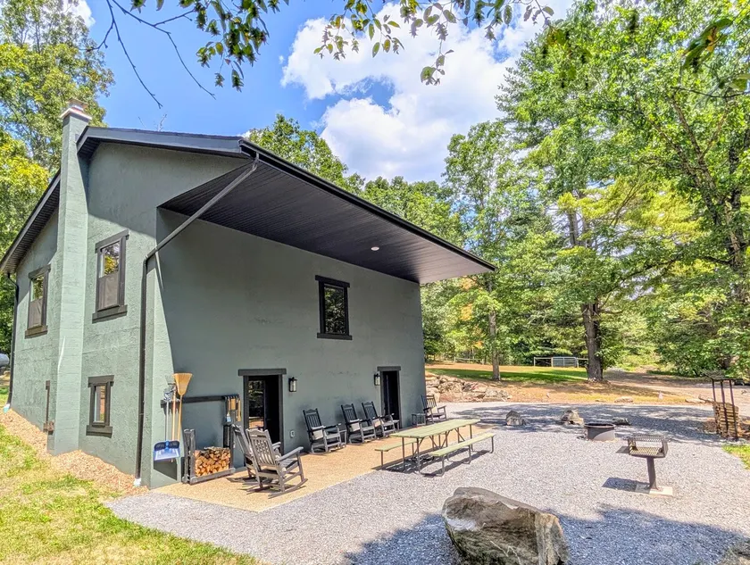 Wapiti Woods Lodge - Image 1
