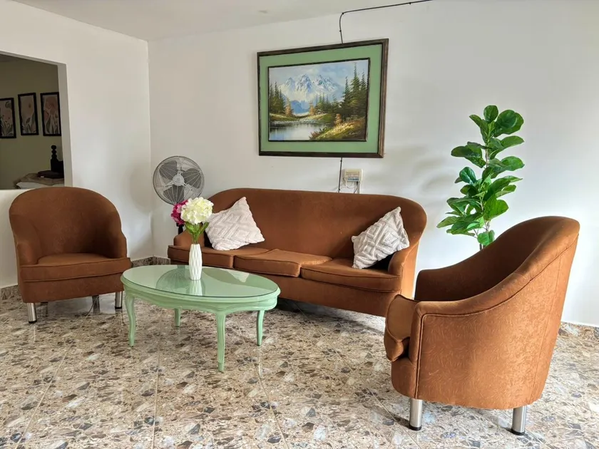 San Rafael Spacious apartment and private motorcycle parking. - Image 1