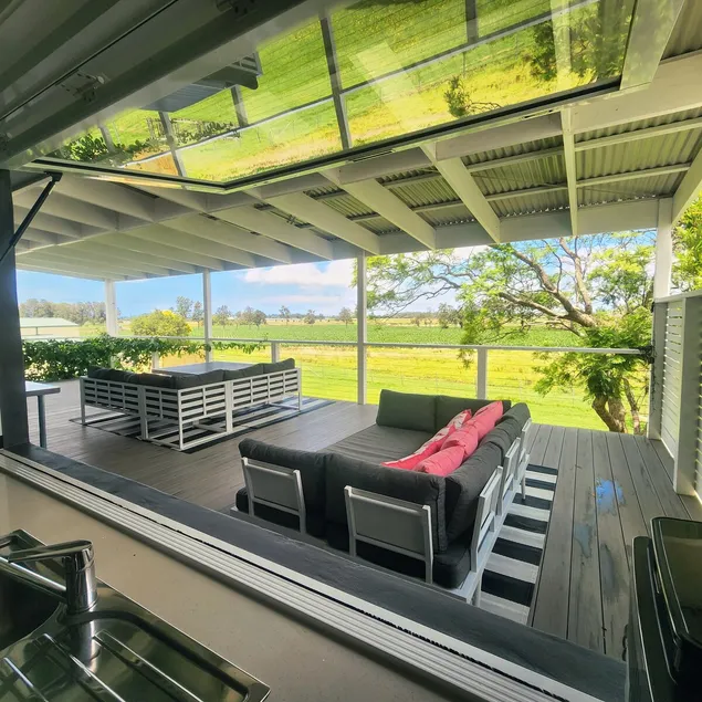 Contemporary Nowra Home. Quiet Central Location - Image 1