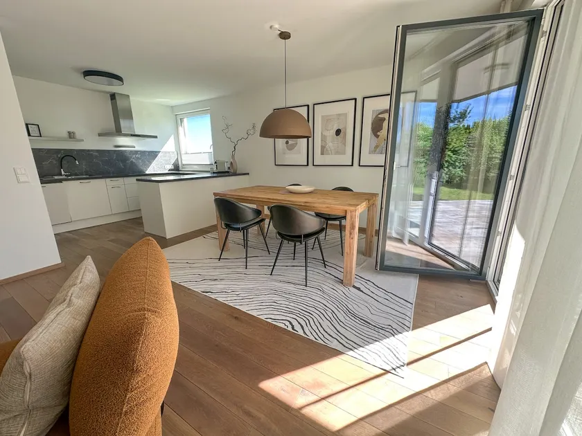 Premium apartment, residence, garden - Image 1
