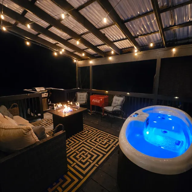 Quiet Cabin Retreat • Hot Tub • Trails - Image 1