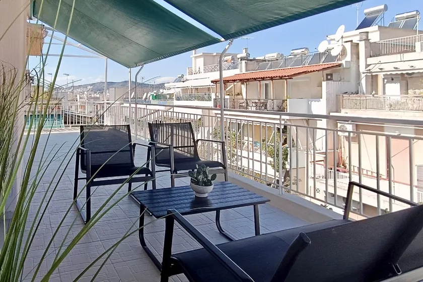Penthouse & Big Terrace | 5’ to Metro | FiberWiFi - Image 1