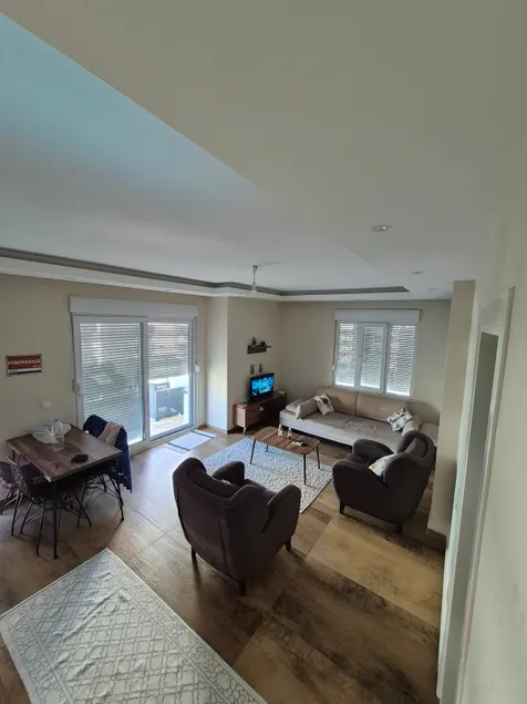 200 meters from the sea, calm and central - Image 1