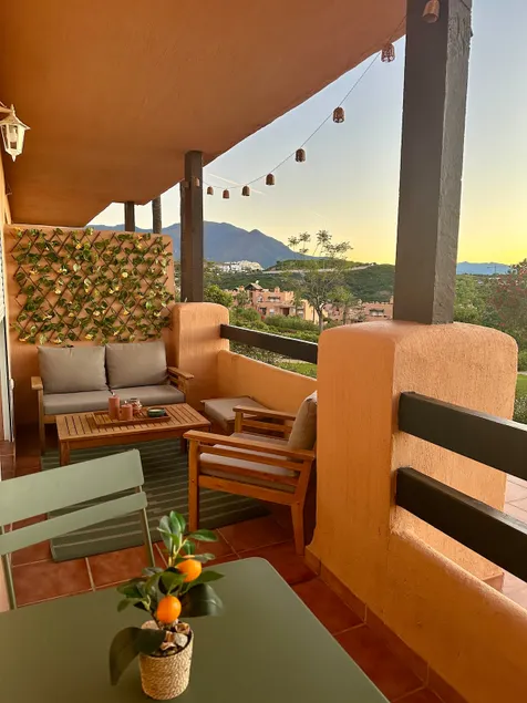 Luxury Apt with Pools & Views, near Golf & Beach - Image 1