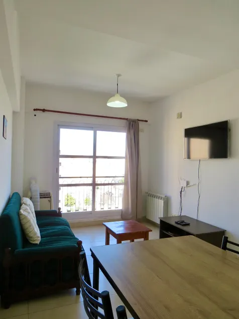 Downtown apartment 2 bedrooms + 1.5 bathrooms WiFi + Smart TV - Image 1