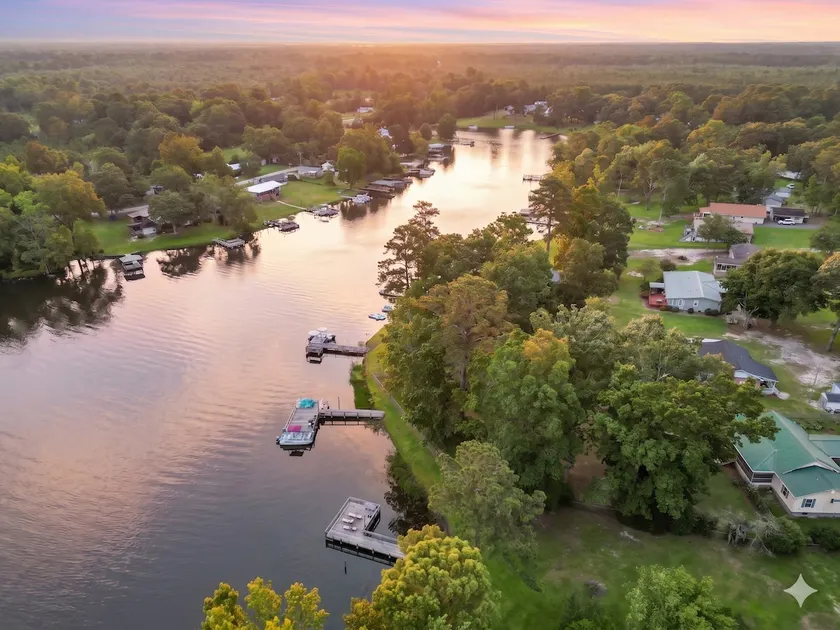 Waterfront 4BR, Game Room, Fire Pit, Porch! - Image 1