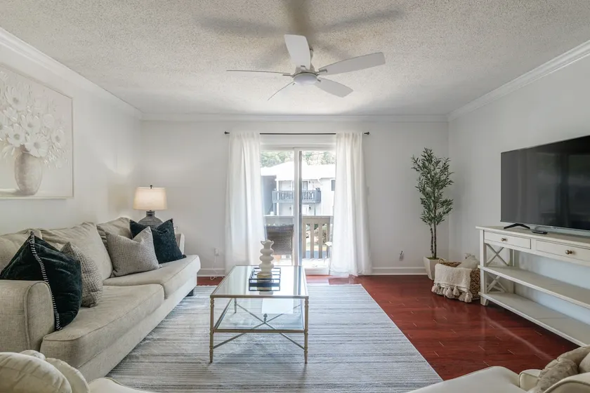 Spacious Retreat Minutes from Samford - Image 1