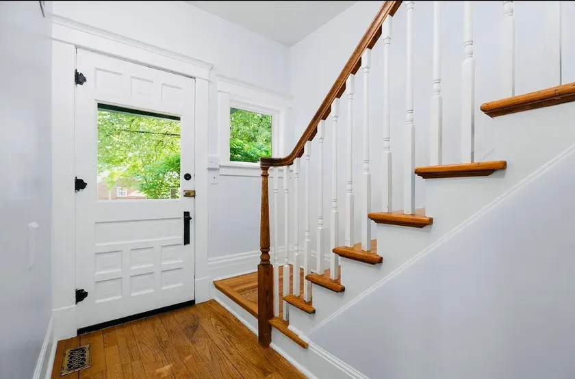 Downtown Saline 3BR 2BA Near Ann Arbor & Big House - Image 1