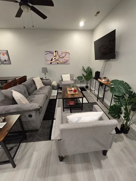 Lebanon Cozy Home - Image 1