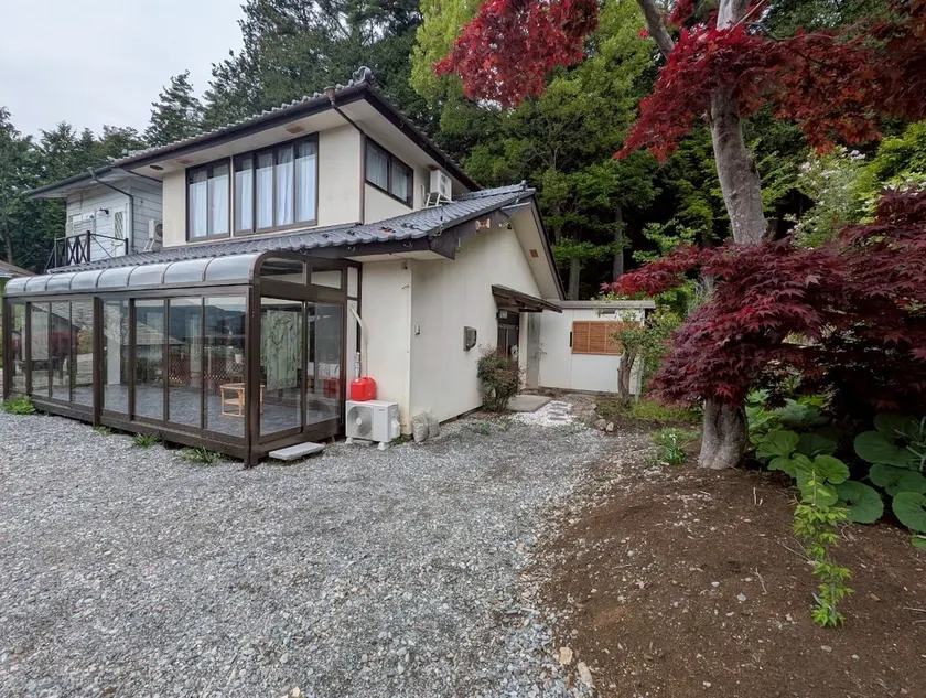 An old private house for rent in the nature of Shinshu Maximum 12 people Courtyard and mountain view - Image 1