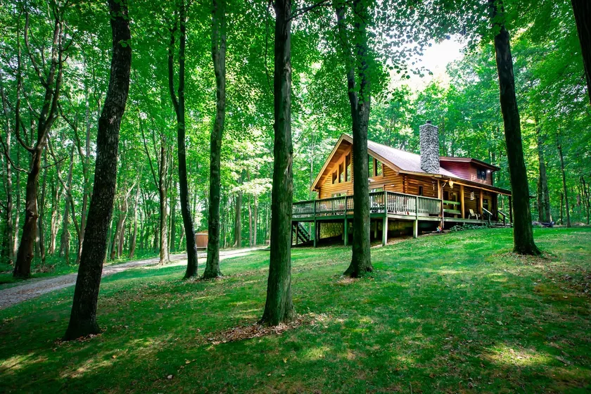 Acorn Haven Bordering Moraine State Park - Image 1