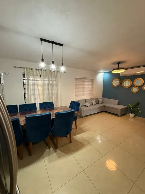 Beautiful property 20 min from the airport We bill - Image 1