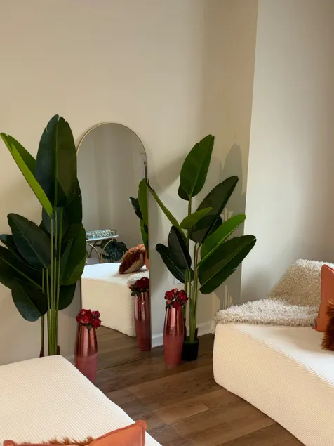 Chic, 1 bd Apt w/ Game Room, Movie Room & 24hr Gym - Image 1
