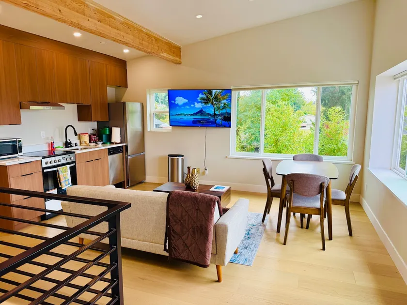 The Laylow Residence: 12 min to SEA and Downtown! - Image 1