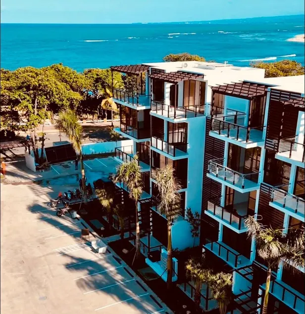 Seaside Elegance - Image 1