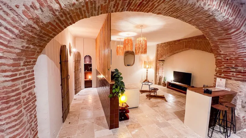 Loft Pool and Steam Room - Image 1
