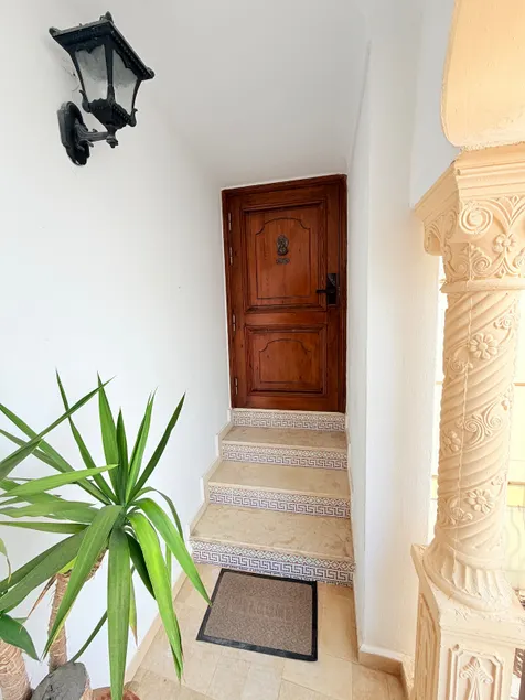 Apartment in the center, 100 meters from the beach - Image 1
