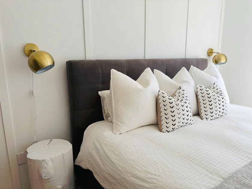 Cozy 2 bedroom suite with a view of the Sound - Image 1