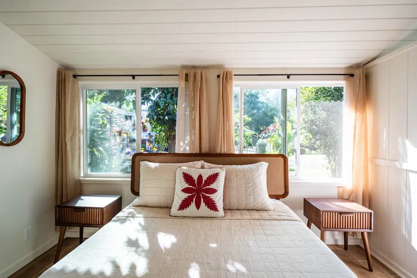Clean and newly styled cottage in Hawi! - Image 1