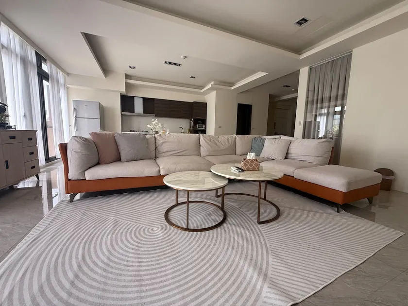 Quiet and beautiful (downstairs is the most famous scenic spot in Taichung, Kinmei Greenway) - Image 1