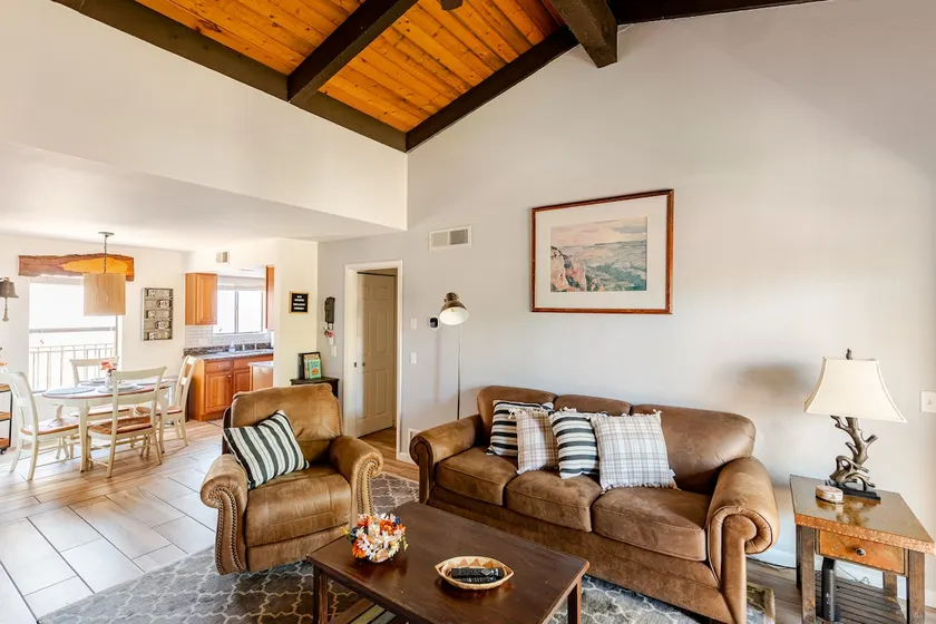 The Nest - Your Red Rock Retreat in the Village - Image 1