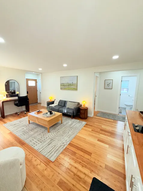 The Molloy Guest Suite | Comfortable 2-Bedroom - Image 1