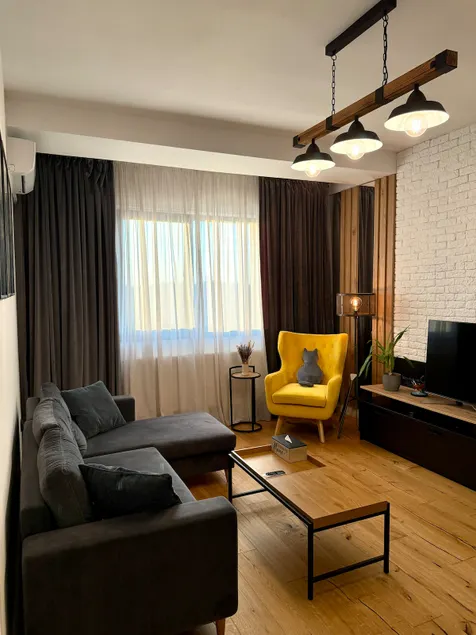 Sunset Park Apartment - Image 1