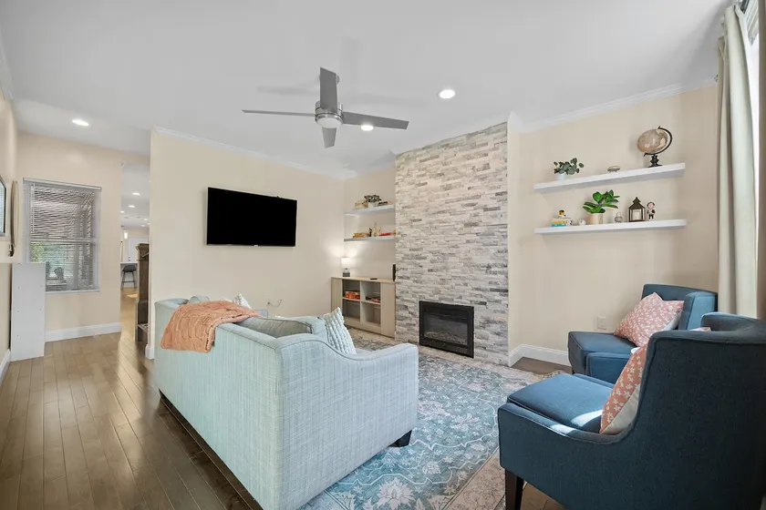 Spacious Retreat | Walk to Stadiums+Free Parking! - Image 1