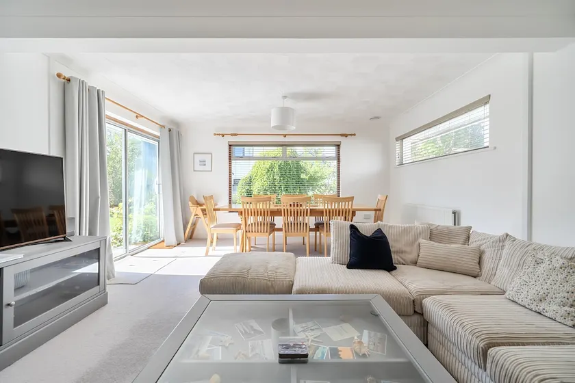 Sleeps 9- KingBeds- FamilyFriendly- ContactlessCI - Image 1