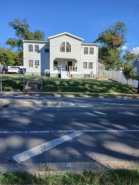 Guest suite in Riverdale MD - Image 1