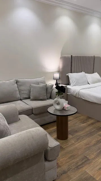 6B - Elegant studio, minutes from the boulevard, self check-in - Image 1